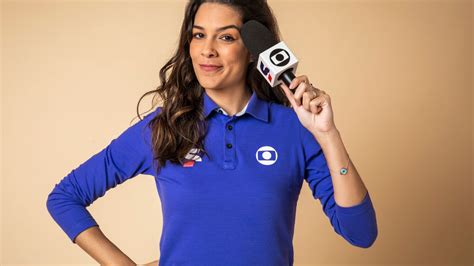 Renata Silveira é Primeira Mulher A Narrar Seleção Em Copa