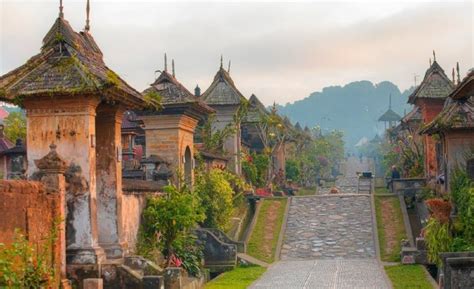 10 Desa Terindah Di Dunia Salah Satunya Ada Di Indonesia