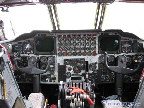 Cockpit Photos Inside B 52 Stratofortress Aviation Blog