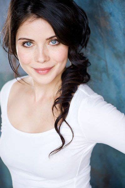 Meet Grace Phipps The Vampire Diaries Ingenue S Nerdy Twitter Secret And Fave Supernatural