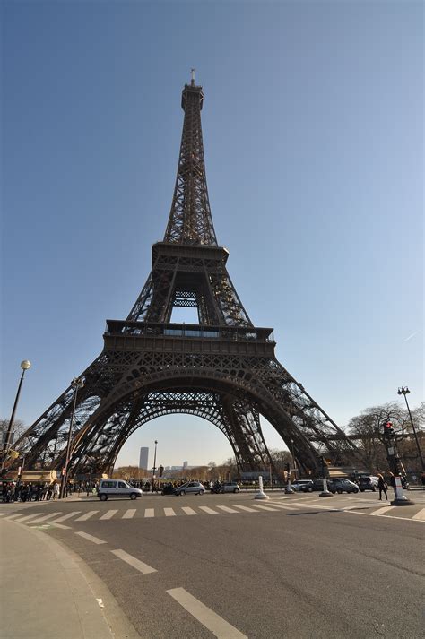 Fileeiffel Tower Paris 7th 001 Wikimedia Commons