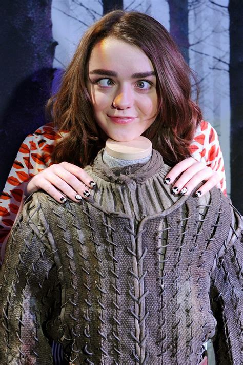 Maisie Williams Pictures Hotness Rating Unrated