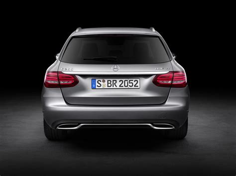 New generation of telematics with internet access. 2015 Mercedes-Benz C-Class Estate