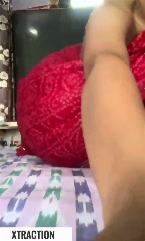 Cute Indian Indian Girl Showing Boobs And Masturbation Herself Eporner