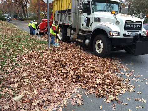 Go Montgomery Leaf Vacuum Collection Began November 7 And Continues