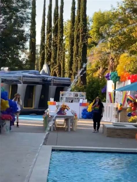 Jojo Siwa Paramedics Called To Pride Party After Guests Drug Overdose Au