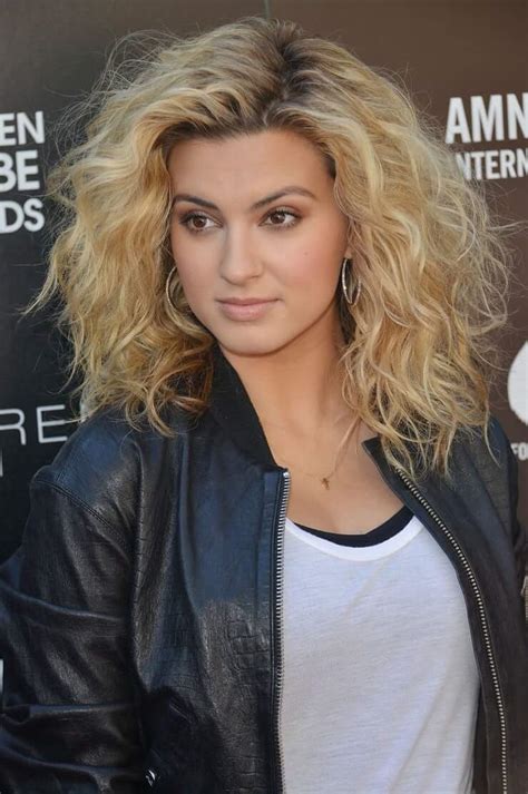 55 Hot Pictures Of Tori Kelly Are Here To Take Your Breath Away The Viraler
