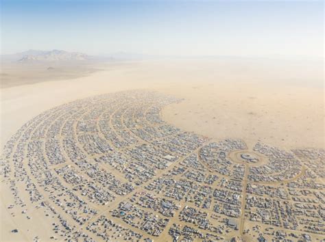 Gigapixel Photo Of Burning Man Shows Desert Festival In Extreme Detail