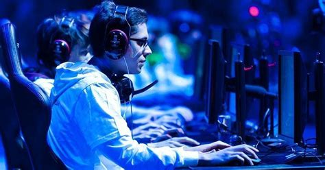 Rise Of E Sports How Gaming Is Evolving Into A Mainstream