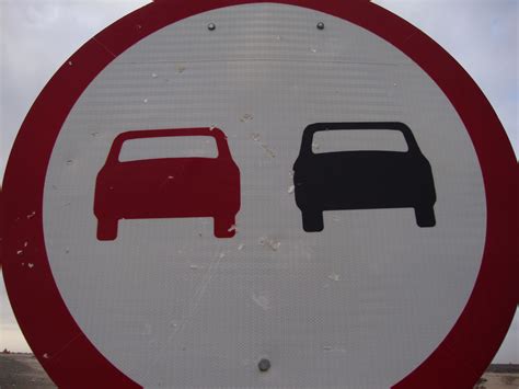 No Overtaking Preformed Thermoplastic Road Marking