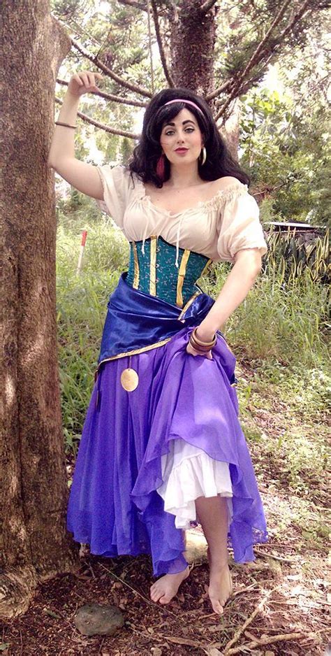 How i did my hair & make up! best Esmeralda costume ive seen yet, especially the shirt! My version will be much rougher than ...