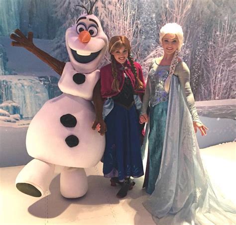 Olaf Anna And Elsa Disney Face Characters Disney Princess