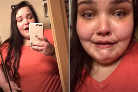 Woman Breaks Down In Tears After She Is Fat Shamed By Her ‘ignorant Aunt As She Left The House