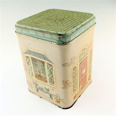 Available in sizes from 2.5 inches to 4 inches. Vintage Metal Tin, Flower Shoppe Tin, Cookie Tin, Square ...