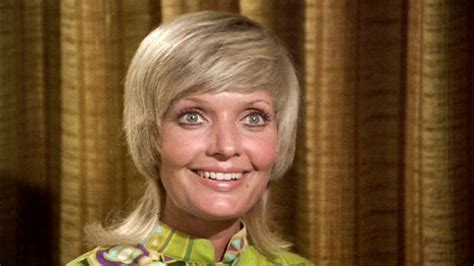 Heres What Happened To The Brady Bunch Star Florence Henderson