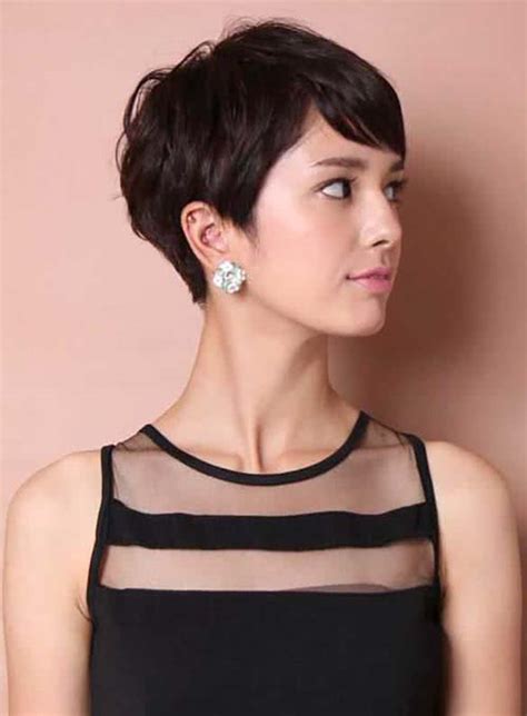 In fact, many of the freshest and boldest styles are copped from asian beauties. 10 Cute Short Hairstyles For Asian Women
