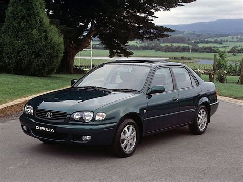 TOYOTA Corolla Sedan specs & photos - 2000, 2001, 2002 - autoevolution