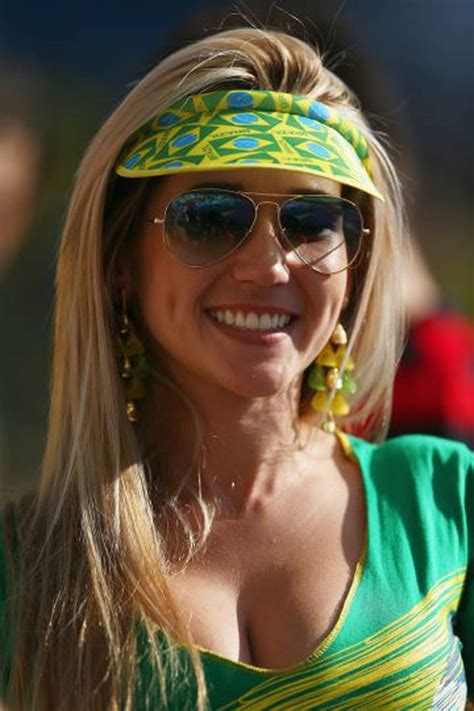 Fotos Las aficionadas más sexis de la inauguración de Brasil 2014