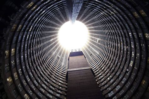 South Africas Notorious Ponte Tower Becomes Symbol Of Urban