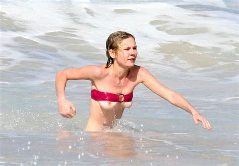 Kirsten Dunst Nude Boobs Swimsuit Slip