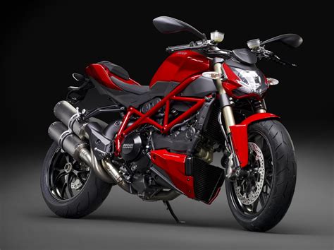 I'm scoffing at the idea of referring to its bars as high. Gebrauchte und neue Ducati Streetfighter 848 Motorräder kaufen