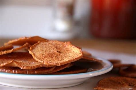 Baked Apple Chips With Cinnamon Sugar Foodlets