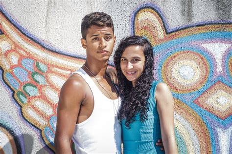 Garota And Garoto Da Favela Concurso Que Surgiu Em 2013 Se Expande Para