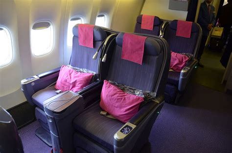 Review Thai Airways Royal Silk Business Class B777 2 Seoul Incheon