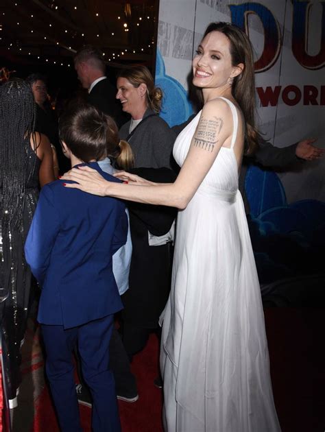 Wychudzona Angelina Jolie Z Dziećmi Na Premierze Dumbo Jest Chora