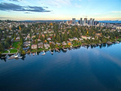 A summer day in Downtown Bellevue - KidsQuest Children's Museum