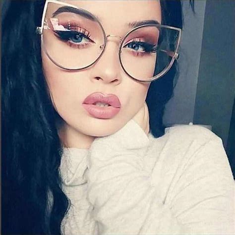 9 Makeup Secrets For Girls Who Wear Glasses Trendy Queen Leading