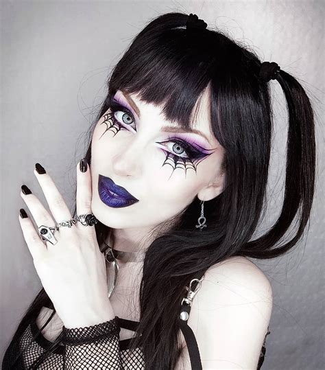 Goth Makeup For Beginners 10 Looks Ideas And How To Guide