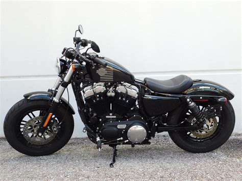 The feature list of forty eight includes abs, pass switch, engine check warning, street, road riding modes and side reflectors in terms of safety. Pre-Owned 2017 Harley-Davidson Sportster Forty-Eight ...