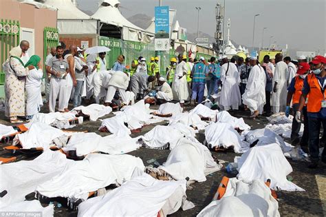Muslim Hajj Stampede Near Mecca Leaves 700 People Crushed To Death In Saudi Arabia Daily Mail