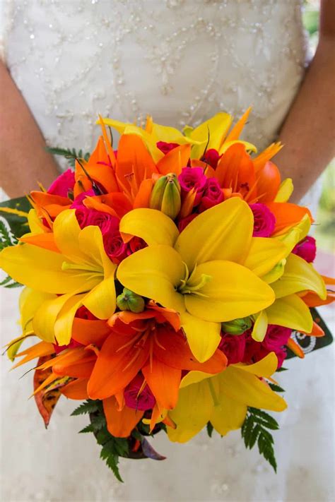 Mar 01, 2021 · this method keeps your flowers looking the closest to how they did on the actual wedding date. destination wedding bouquet best photos - destination ...