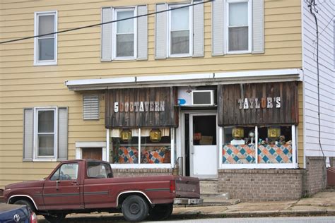 Taylor’s 5000 Tavern | Mapping Baybrook