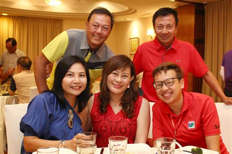 Goh was given the christian name robert, which he disliked and refused to respond to. Photos Seletar Country Club raises six-figure sum in ...
