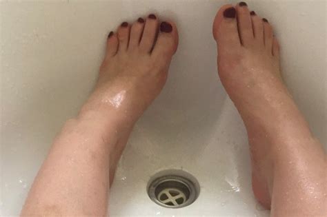 This Woman Got Stuck In Her Bathtub For 30 Minutes After Bathing In
