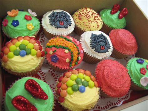 Wizard Of Oz Cupcakes Crumbs And Doilies News