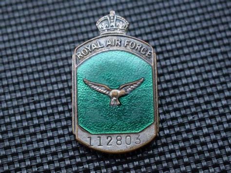 152 Excellent Original Ww2 Raf War Workers Green Enamel Lapel Badge