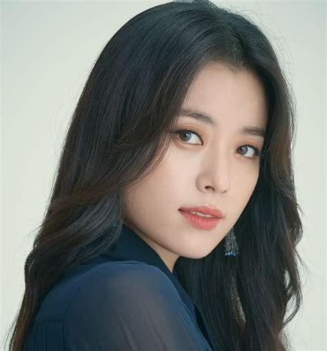 Most Beautiful Korean Female Celebrities
