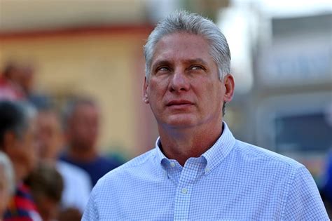 Político cubano, miembro del buró político del comité central del partido comunista de cuba. Miguel Díaz Canel es propuesto como nuevo presidente de Cuba