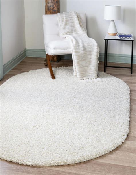 Snow White 8 X 10 Solid Shag Oval Rug