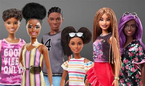 mesmo com debates sobre representatividade bonecas negras somam apenas 6 dos modelos