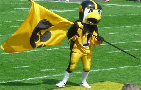 30 Things You Need To Know About Iowa Before You Move There Hawkeye