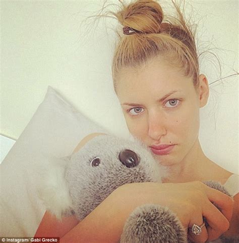 Gabi Grecko Posts Make Up Free Selfie As She Poses Topless In Bed With A Sore Head Daily Mail