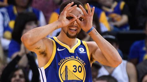 Husband to @ayeshacurry, father to riley, ryan and canon, son, brother. Steph Curry Just Added Contact Lenses to His Shot - Sports Gossip
