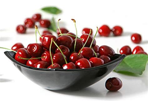 10 Health Benefits Of Cherries