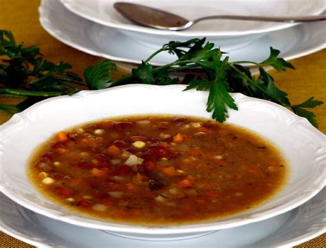 Vrlo su omiljeni, pa ih proizvode i industrijski u bijeloj, čokoladnoj i ružistoj boji, iako su također vezani uz blagdan svih svetih. Ponedeljkov Finkov recept