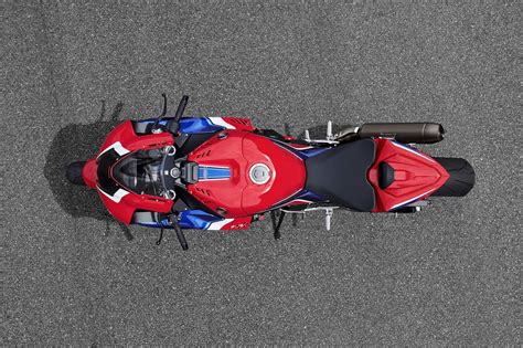 Motorrad Vergleich Yamaha R1 2021 Vs Honda Cbr1000rr R Fireblade Sp 2020